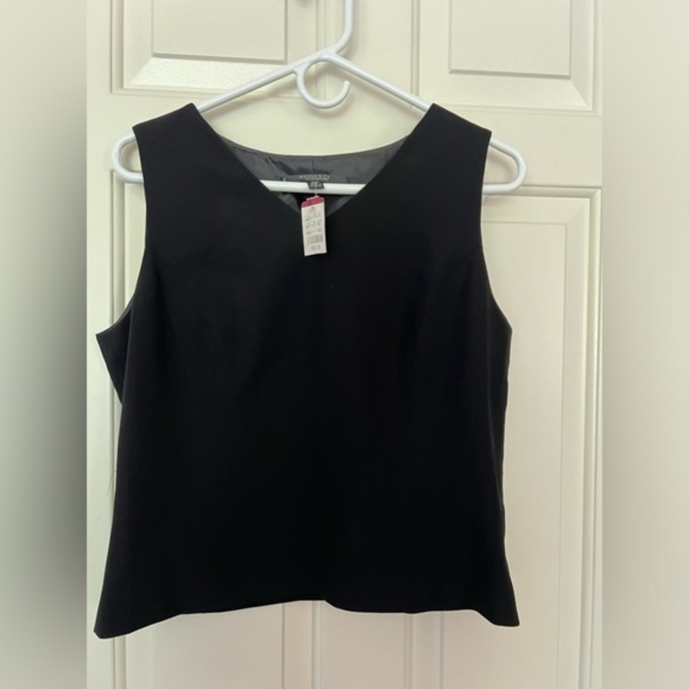 Kasper sleeveless Black Blouse Top, Size 10P NWT
